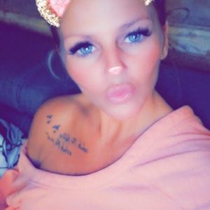 Meet your Posher, Angie